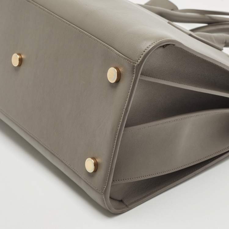 مملوكة مسبقًا Saint Laurent Grey Leather Medium Sac De Jour Tote