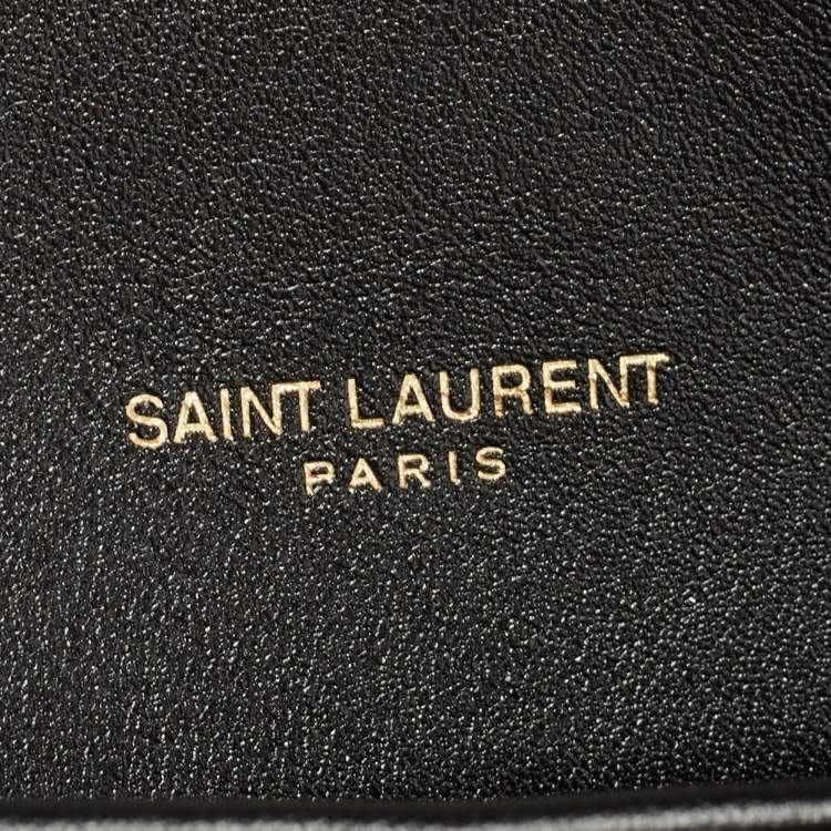 Pre Owned Saint Laurent Black Quilted Patent Leather Sade Puffer Envelope Clutch