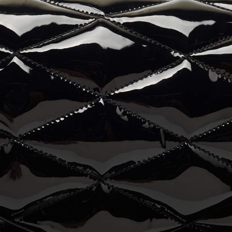 Pre Owned Saint Laurent Black Quilted Patent Leather Sade Puffer Envelope Clutch