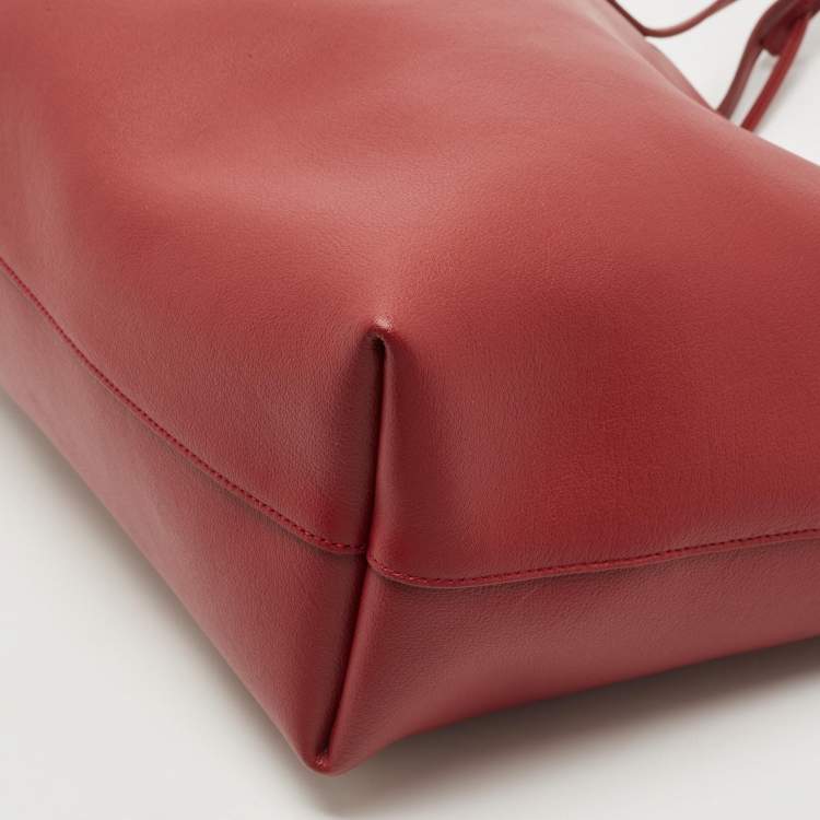 مملوكة مسبقًا Saint Laurent Red Leather E/W Shopper Tote