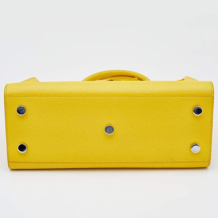 Pre Owned Saint Laurent Yellow Leather Baby Classic Sac De Jour Tote