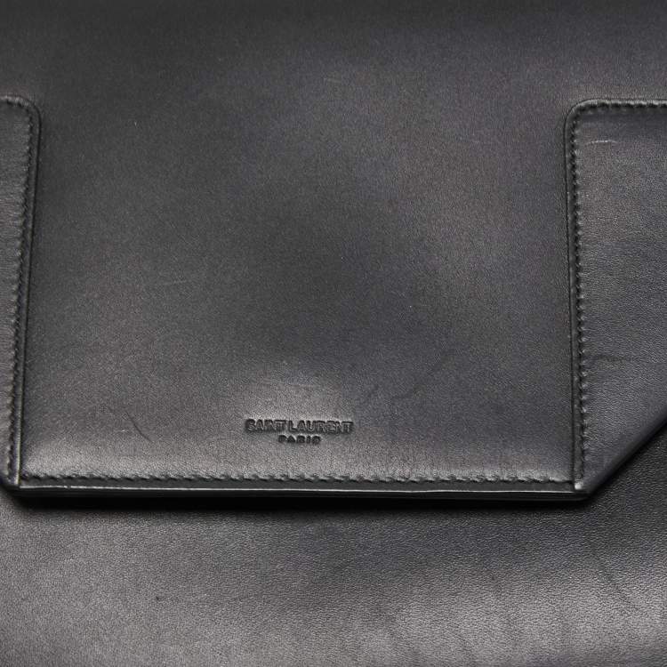مملوكة مسبقًا Saint Laurent Black Leather Medium Betty Shoulder Bag