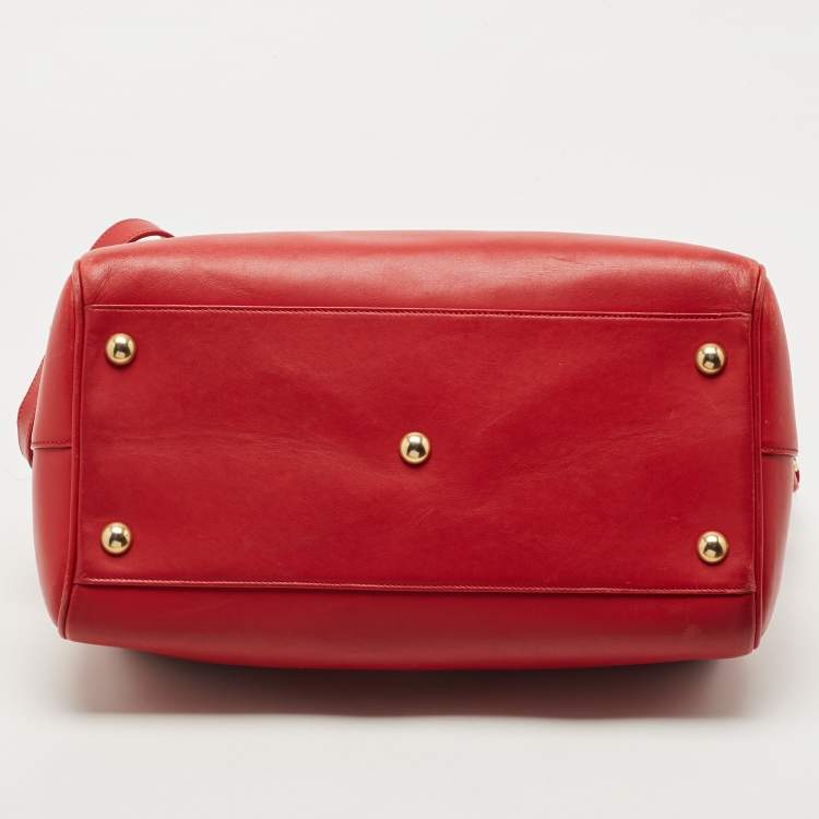 Pre Owned Saint Laurent Red Leather Classic 6 Duffle Bag