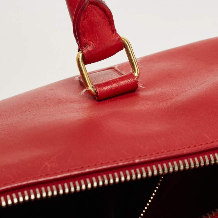 Pre Owned Saint Laurent Red Leather Classic 6 Duffle Bag
