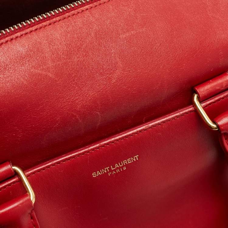 Pre Owned Saint Laurent Red Leather Classic 6 Duffle Bag