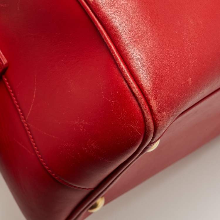 Pre Owned Saint Laurent Red Leather Classic 6 Duffle Bag