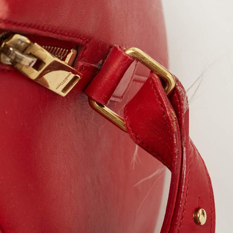Pre Owned Saint Laurent Red Leather Classic 6 Duffle Bag