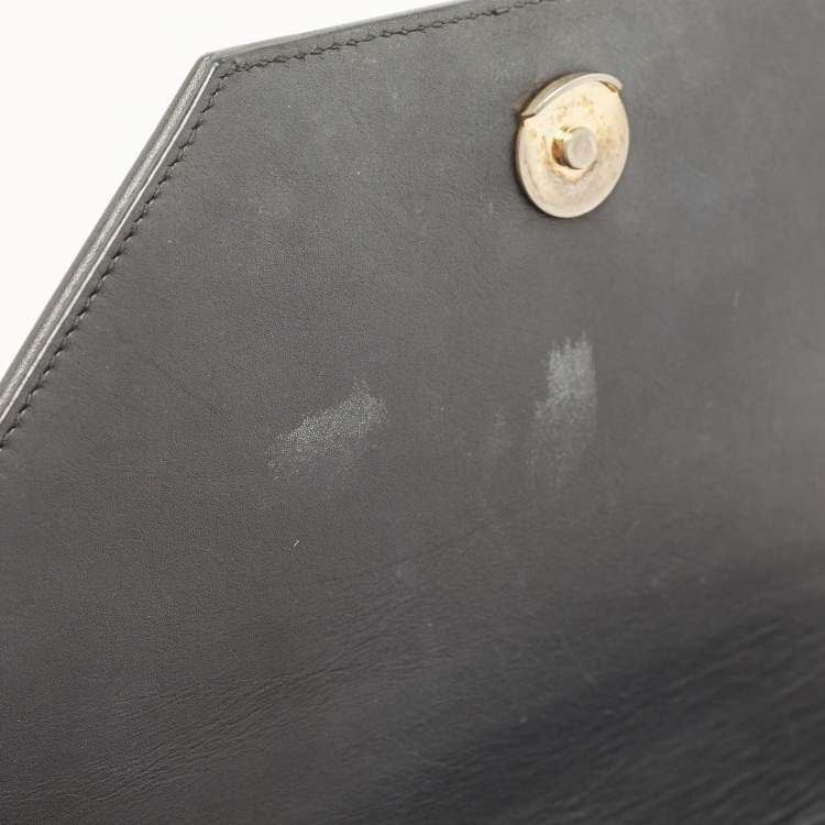 Pre Owned Saint Laurent Black Leather Studded Betty Shoulder Bag