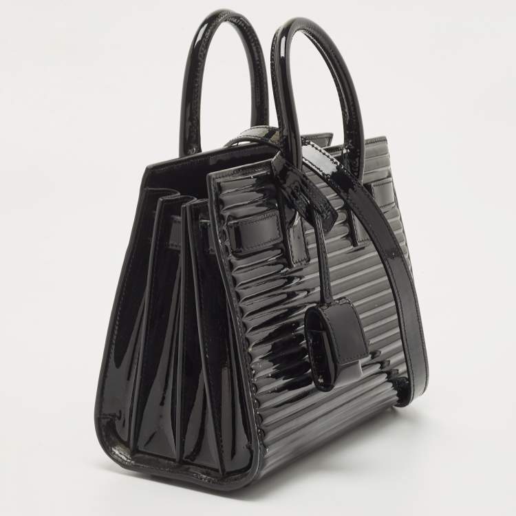 مملوكة مسبقًا Saint Laurent Black Patent Leather Nano Classic Sac De Jour Tote