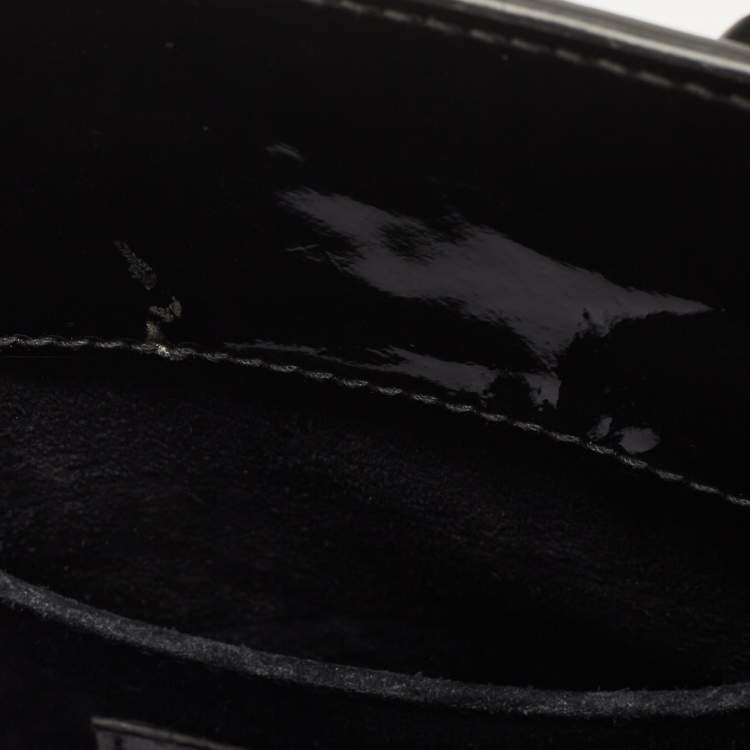 مملوكة مسبقًا Saint Laurent Black Patent Leather Nano Classic Sac De Jour Tote