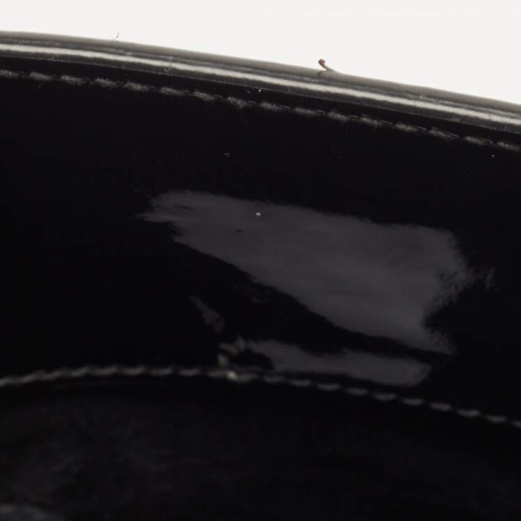 مملوكة مسبقًا Saint Laurent Black Patent Leather Nano Classic Sac De Jour Tote