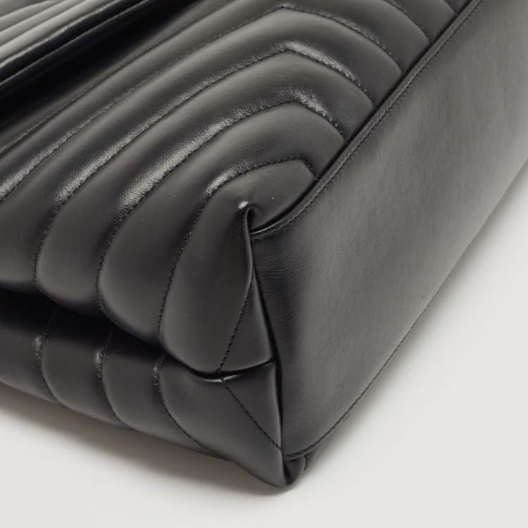 مملوكة مسبقًا Saint Laurent Black Matelassé Leather Medium LouLou Shoulder Bag