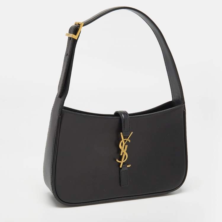 Pre Owned Saint Laurent Black Leather LE 5 À 7 Shoulder Bag