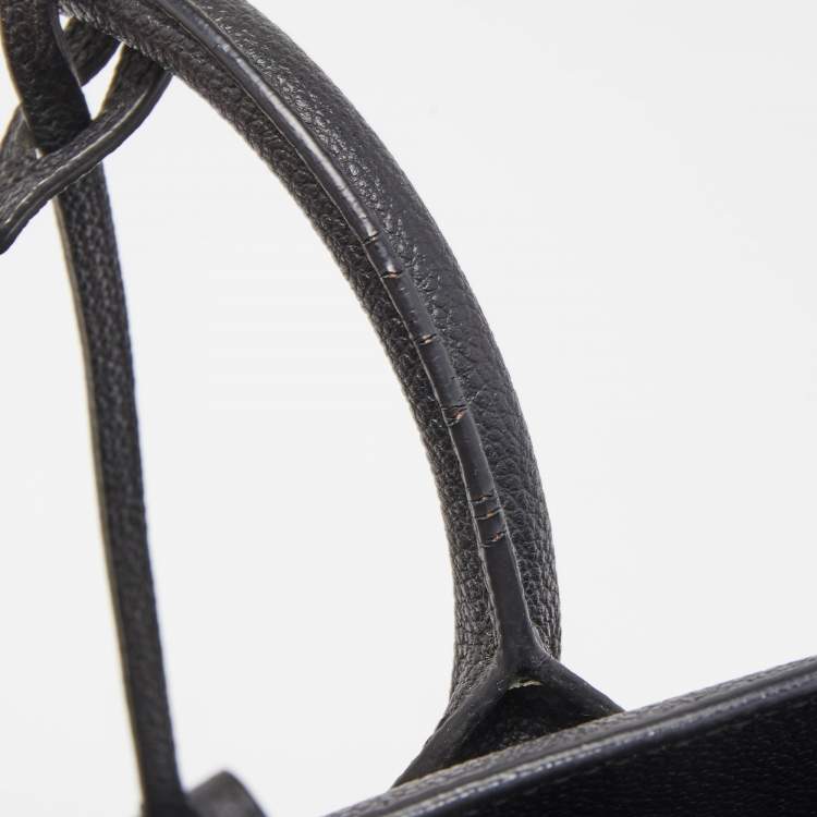 مملوكة مسبقًا Saint Laurent Black Grain Leather Small Classic Sac De Jour Tote
