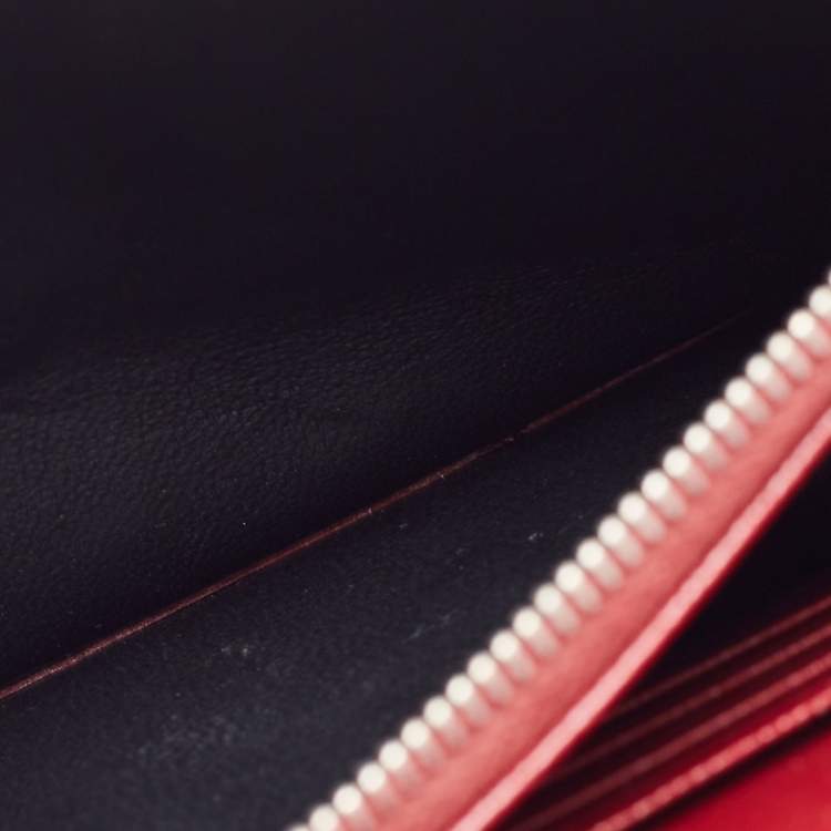 Pre Owned Saint Laurent Dark Red Matelasse Leather Monogram Envelope Wallet on Chain