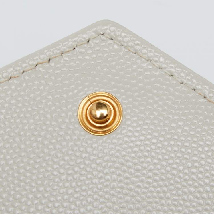 مملوكة مسبقًا Saint Laurent Off White Matelasse Leather Monogram Chain Clutch