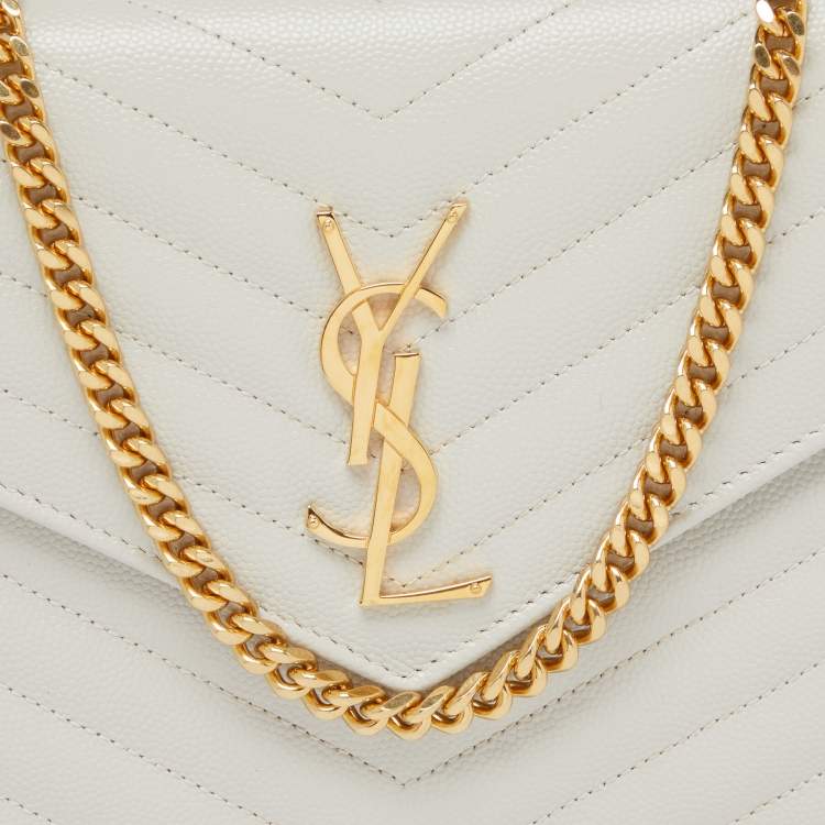 مملوكة مسبقًا Saint Laurent Off White Matelasse Leather Monogram Chain Clutch