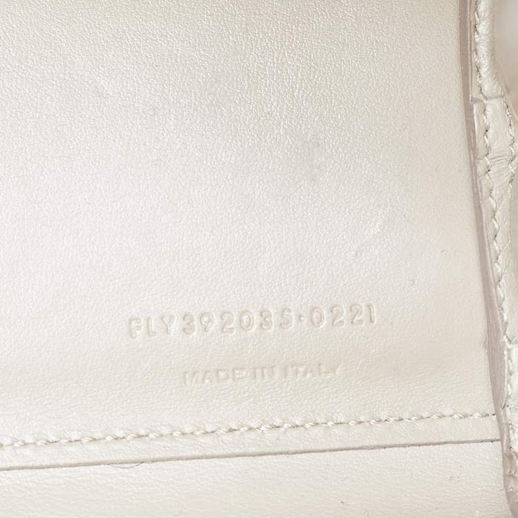 مملوكة مسبقًا Saint Laurent Beige Croc Embossed Leather Nano Classic Sac De Jour Tote