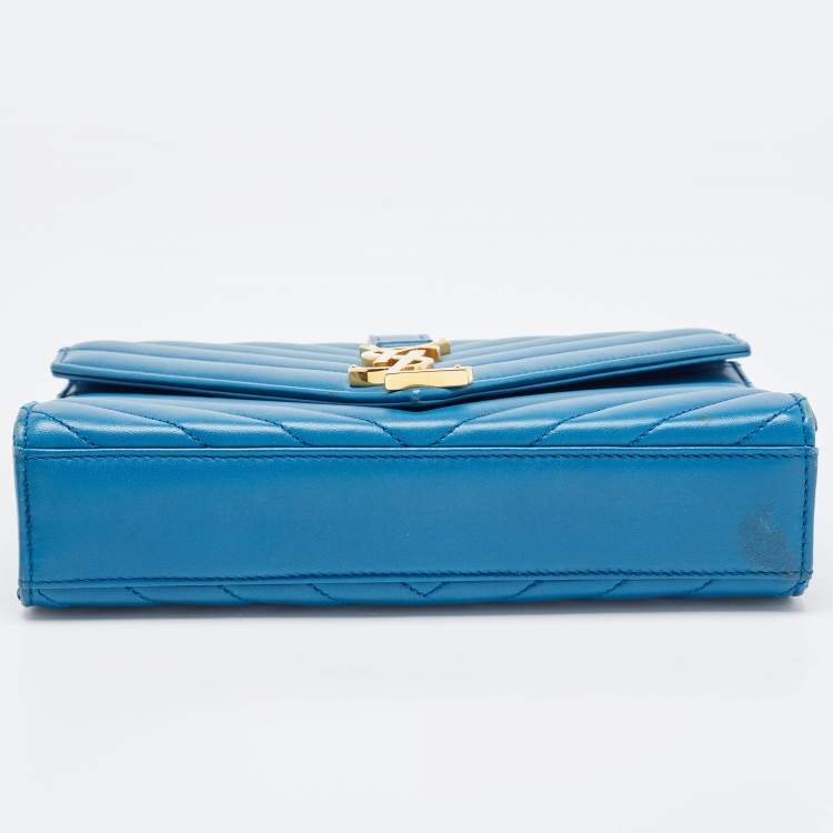 Pre Owned Saint Laurent Blue Matelasse Leather Envelope Chain Shoulder Bag