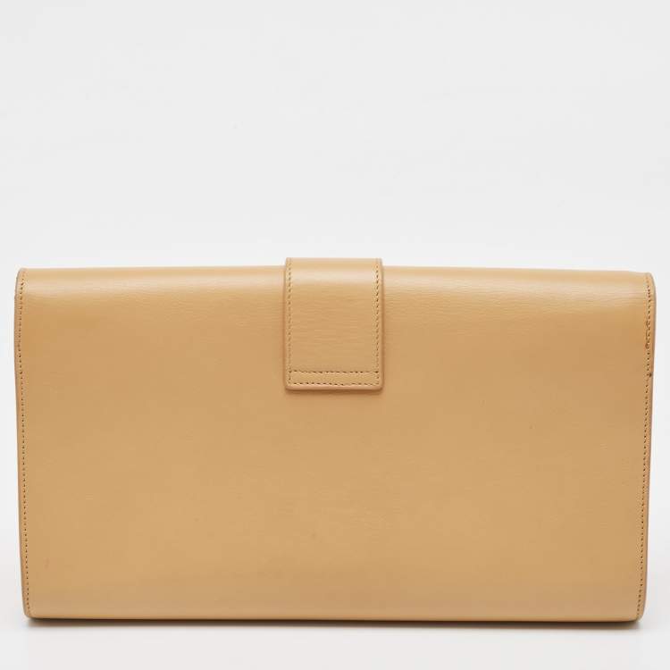 مملوكة مسبقًا Saint Laurent Beige Leather Y-Ligne Clutch