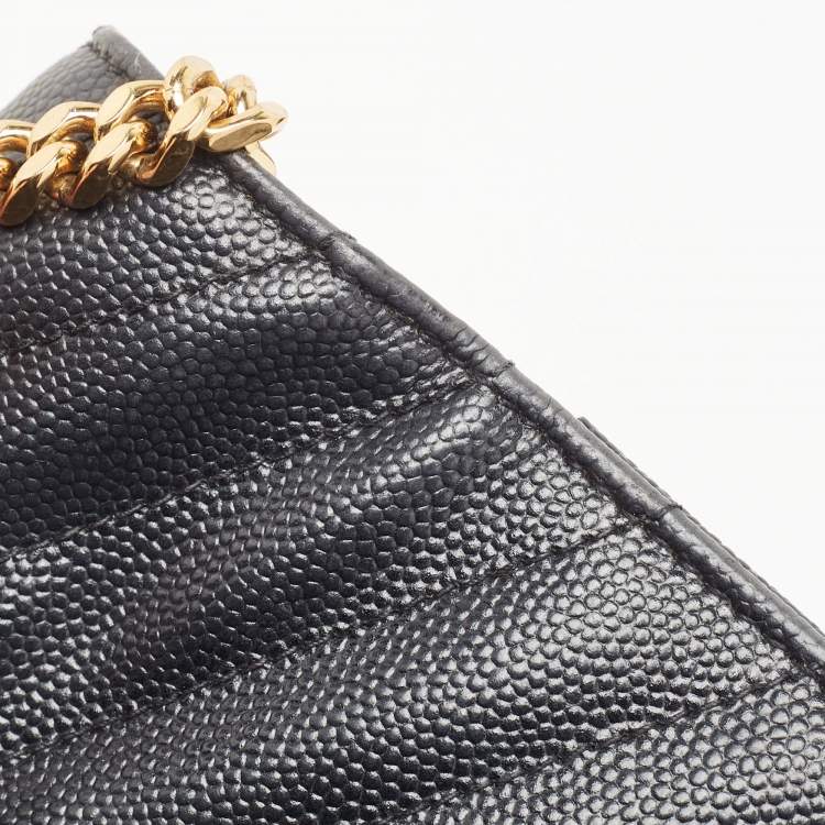مملوكة مسبقًا Saint Laurent Black Matelassé Leather Cassandre Wallet on Chain