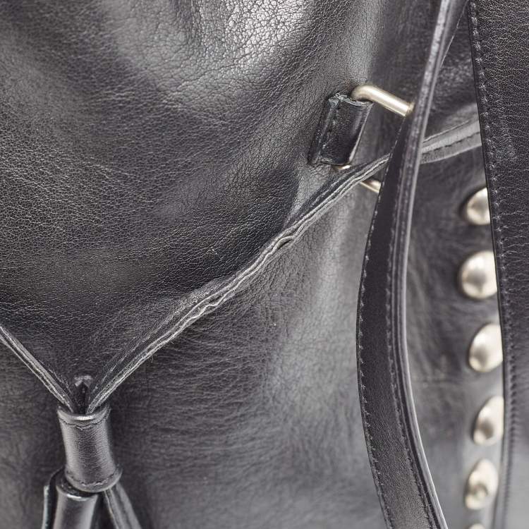 Pre Owned Saint Laurent Black Leather Monogram Flat Bucket Bag