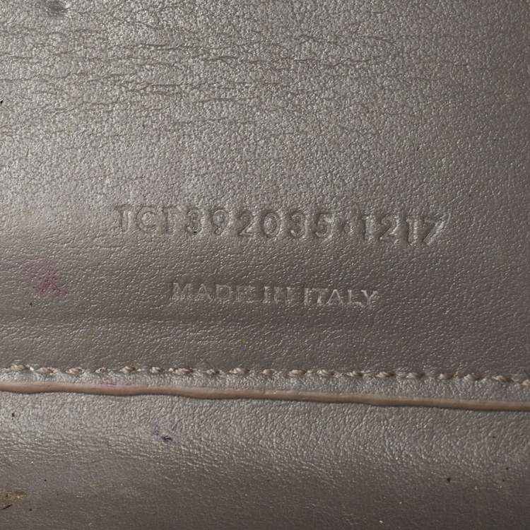 Pre Owned Saint Laurent Grey Croc Embossed Leather Nano Classic Sac De Jour Tote