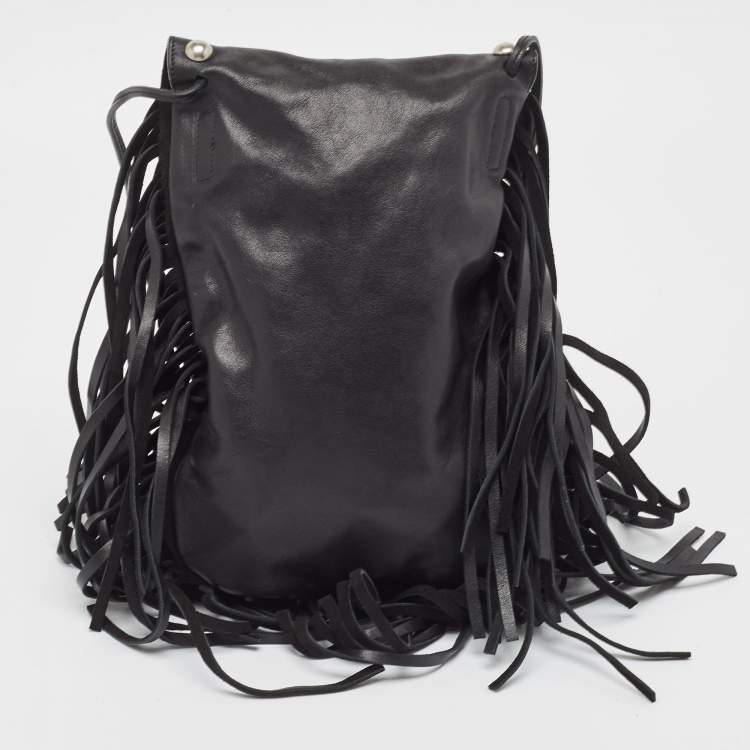 مملوكة مسبقًا Saint Laurent Black Leather Anita Fringed Shoulder Bag
