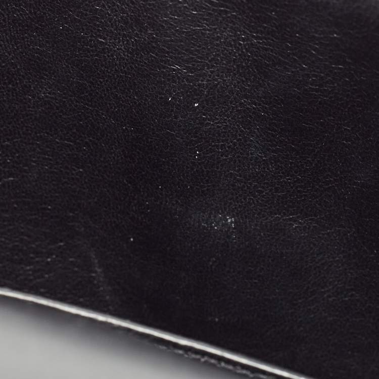 مملوكة مسبقًا Saint Laurent Black Quilted Leather Medium Vicky Shoulder Bag