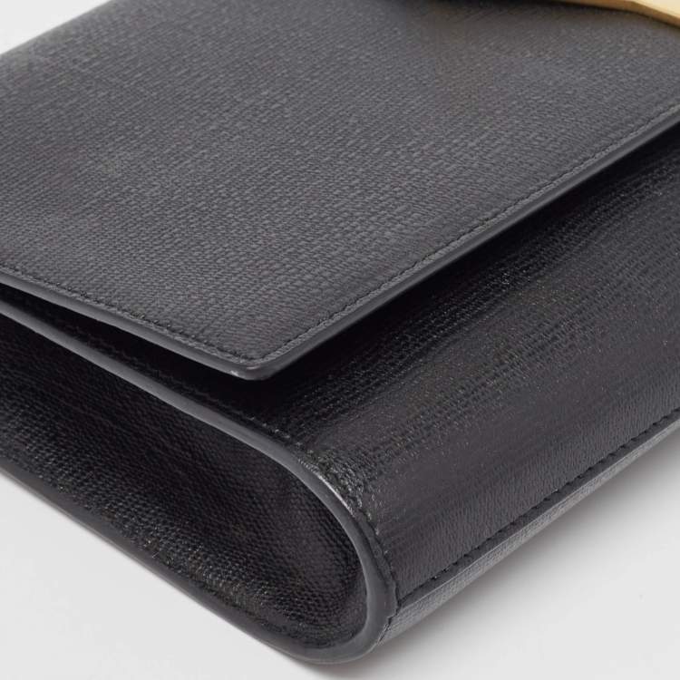 Pre Owned Saint Laurent Black Leather Y Line Clutch