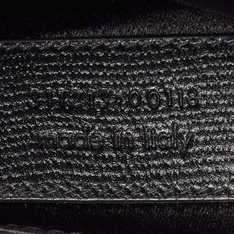 Pre Owned Saint Laurent Black Leather Y Line Clutch