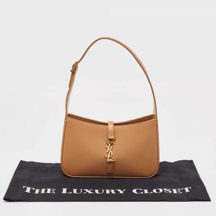 Pre Owned Saint Laurent Brown Leather Le 5 À 7 Hobo