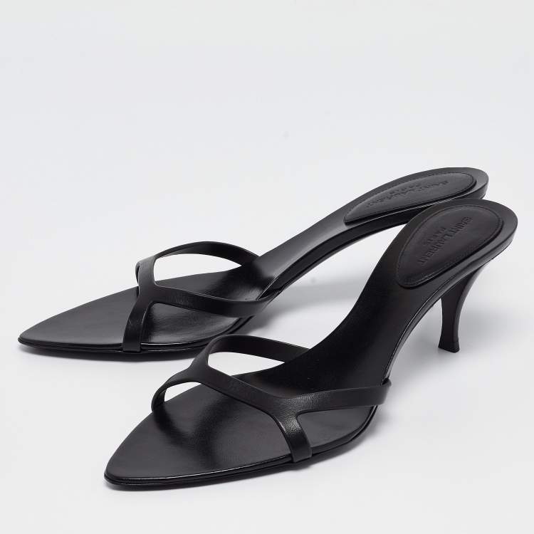 مملوكة مسبقًا Saint Laurent Black Leather Carla Sandals Size 39
