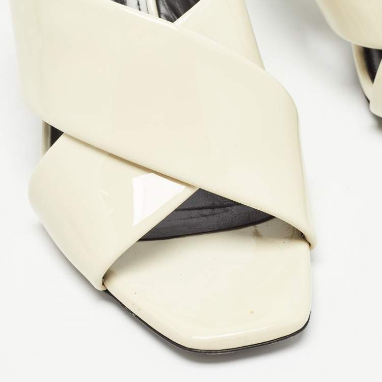Pre Owned Saint Laurent Cream Patent Leather Loulou Slide Sandals Size 37.5
