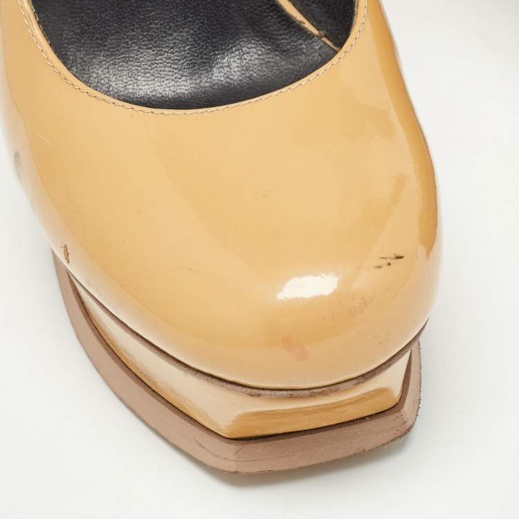 Pre Owned Saint Laurent Beige Patent Leather Tribtoo Platform Pumps Size 38
