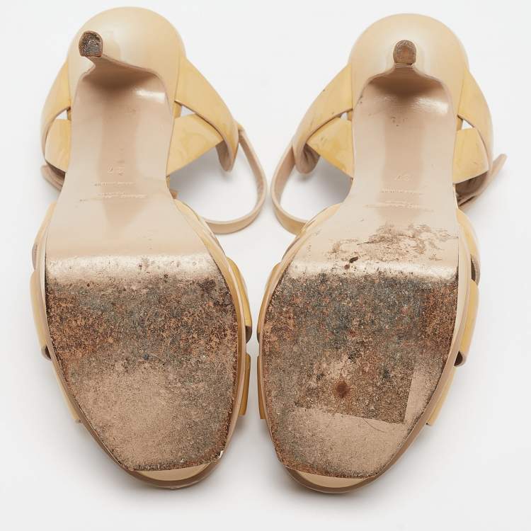 مملوكة مسبقًا Saint Laurent Beige Patent Tribute Ankle Strap Sandals Size 37