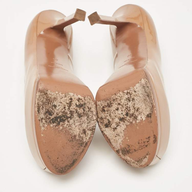 مملوكة مسبقًا Saint Laurent Beige Patent Leather Tribtoo Pumps Size 40