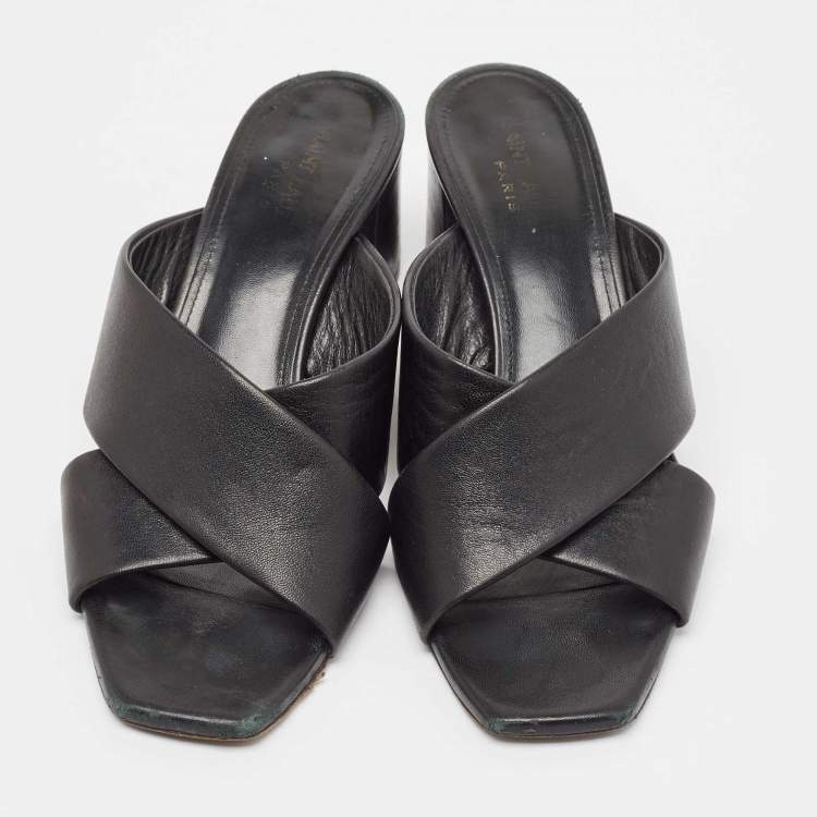 Pre Owned Saint Laurent  Black Leather Loulou Slide Sandals Size 39
