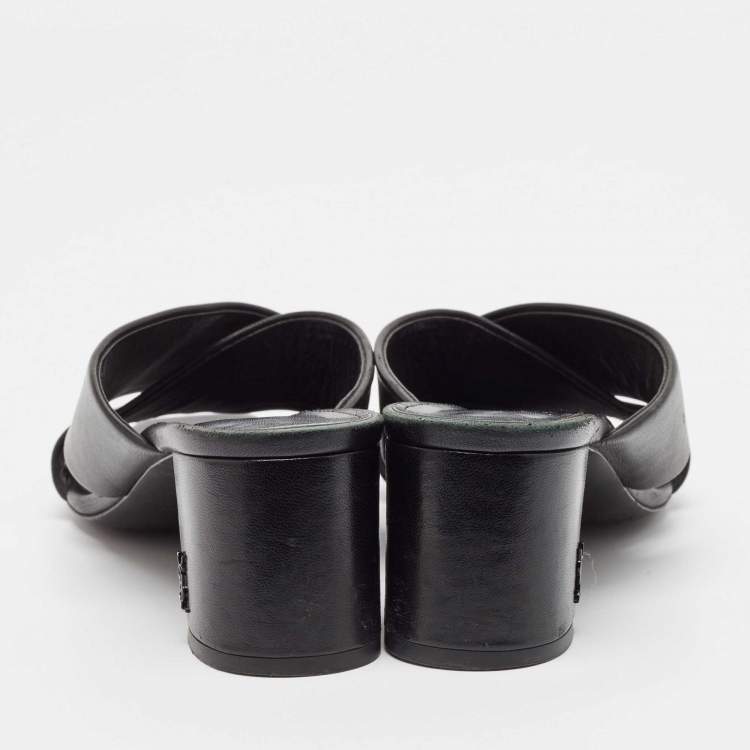 Pre Owned Saint Laurent  Black Leather Loulou Slide Sandals Size 39