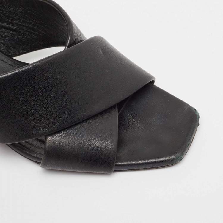 Pre Owned Saint Laurent  Black Leather Loulou Slide Sandals Size 39