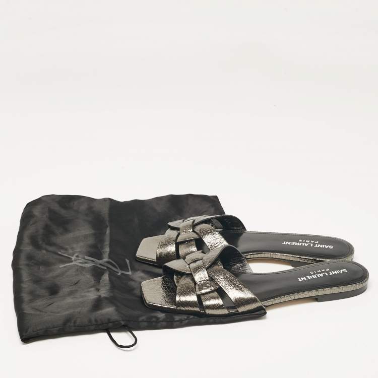مملوكة مسبقًا Saint Laurent Metallic Leather Tribute Flat Sandals Size 36.5