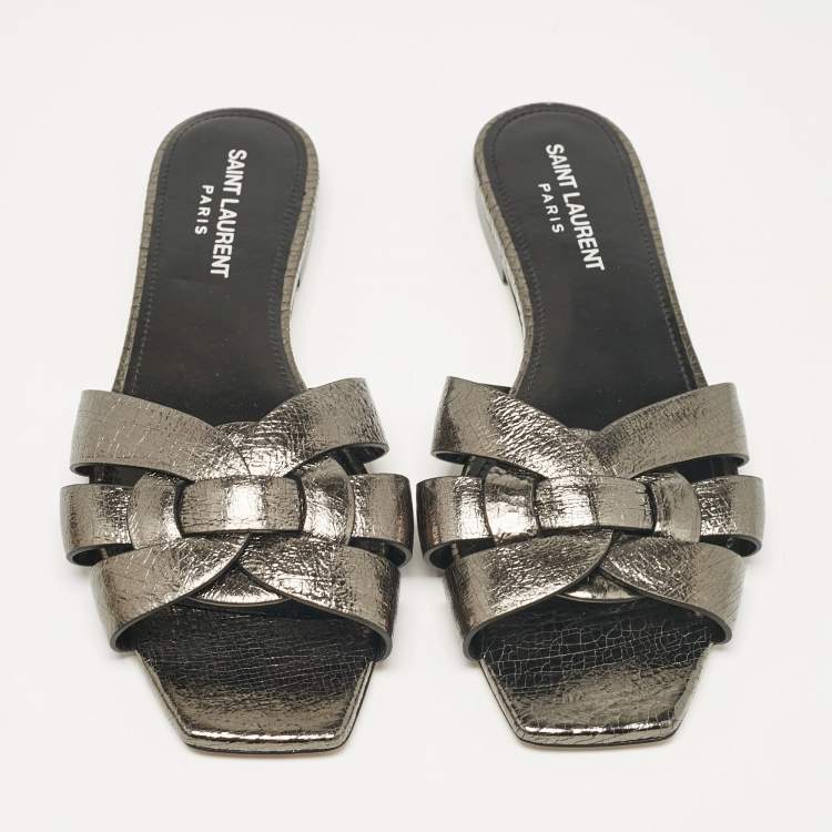 مملوكة مسبقًا Saint Laurent Metallic Leather Tribute Flat Sandals Size 36.5