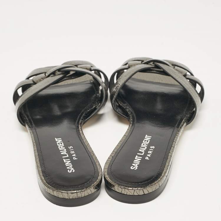 مملوكة مسبقًا Saint Laurent Metallic Leather Tribute Flat Sandals Size 36.5