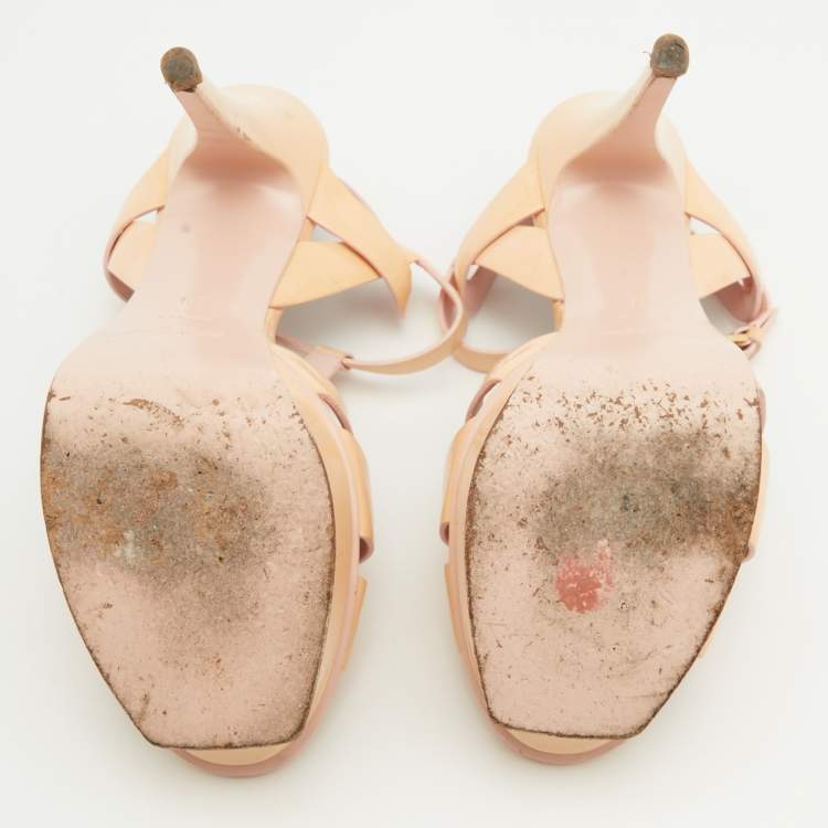 مملوكة مسبقًا Saint Laurent Cream Patent Leather Tribute Platform Sandals Size 39