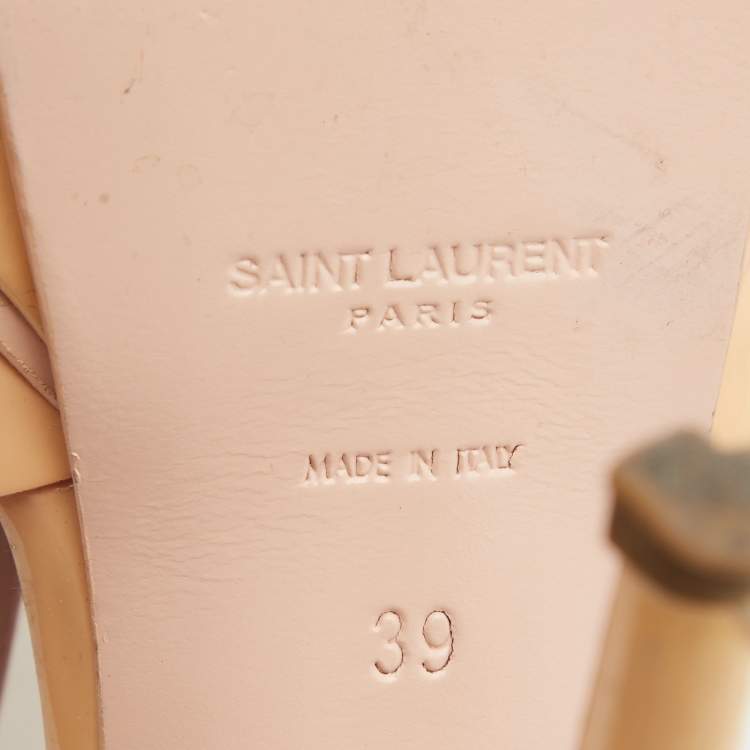 مملوكة مسبقًا Saint Laurent Cream Patent Leather Tribute Platform Sandals Size 39
