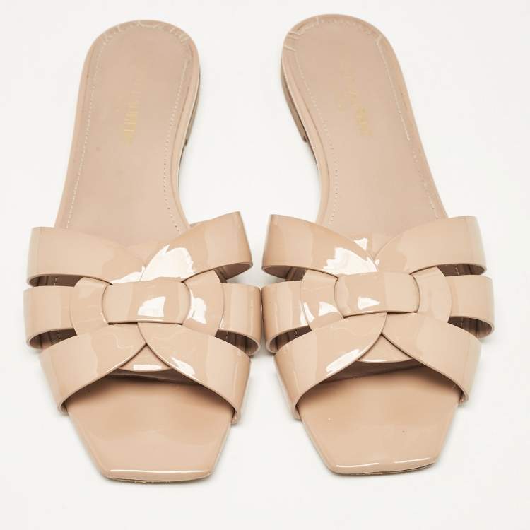 Pre Owned Saint Laurent Beige Patent Leather Tribute Flat Slides Size 38.5