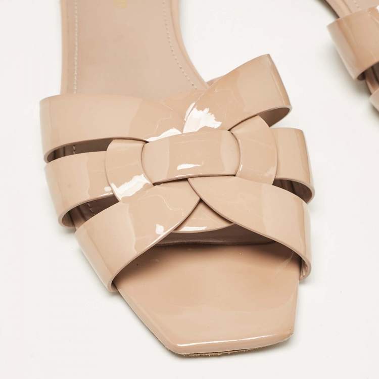 Pre Owned Saint Laurent Beige Patent Leather Tribute Flat Slides Size 38.5