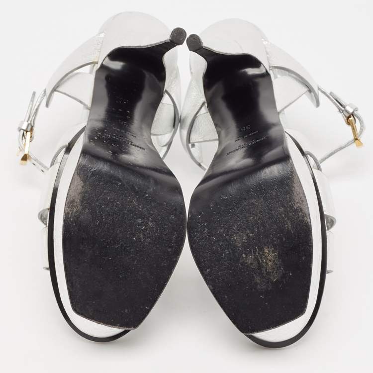 مملوكة مسبقًا Saint Laurent Silver Leather Tribute Sandals Size 38