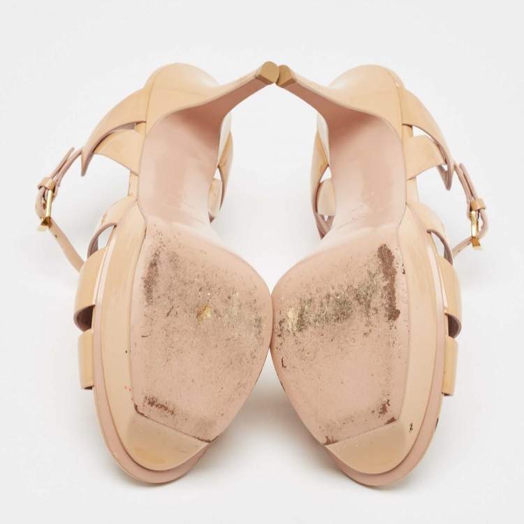 مملوكة مسبقًا Saint Laurent Beige Patent Leather Tribute Platform Sandals Size 38.5
