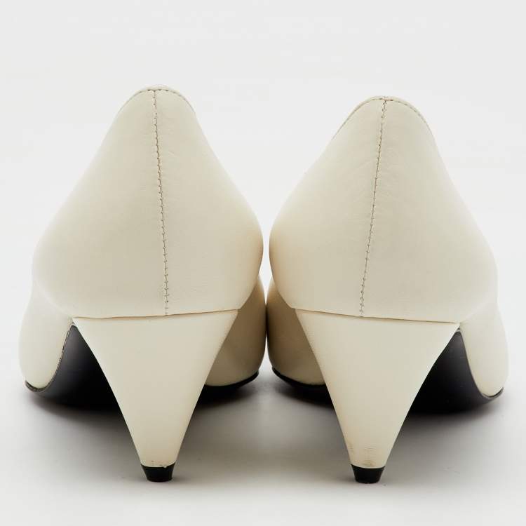 Pre Owned Saint Laurent Off White/Navy Leather Anai YSL Bow Pumps Size 36